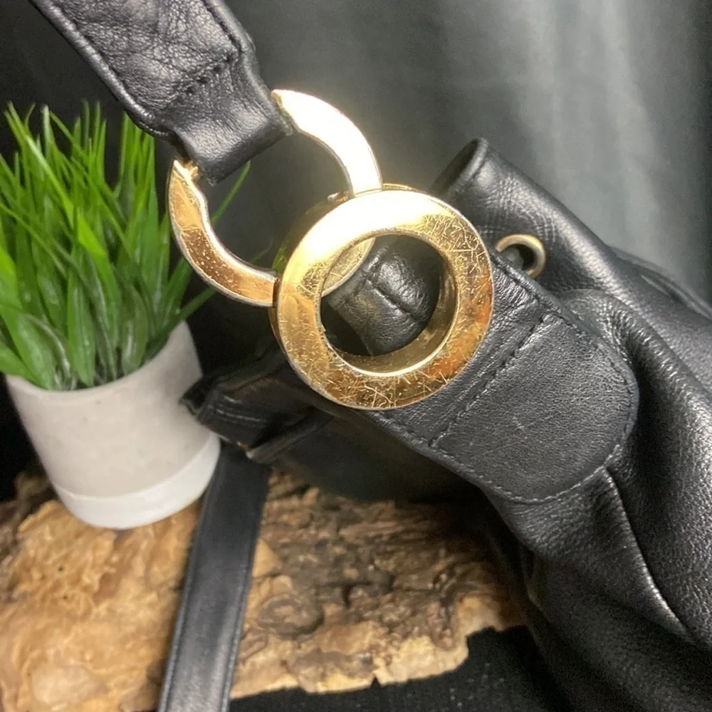 Valerie Stevens Hobo Black Leather Bag​